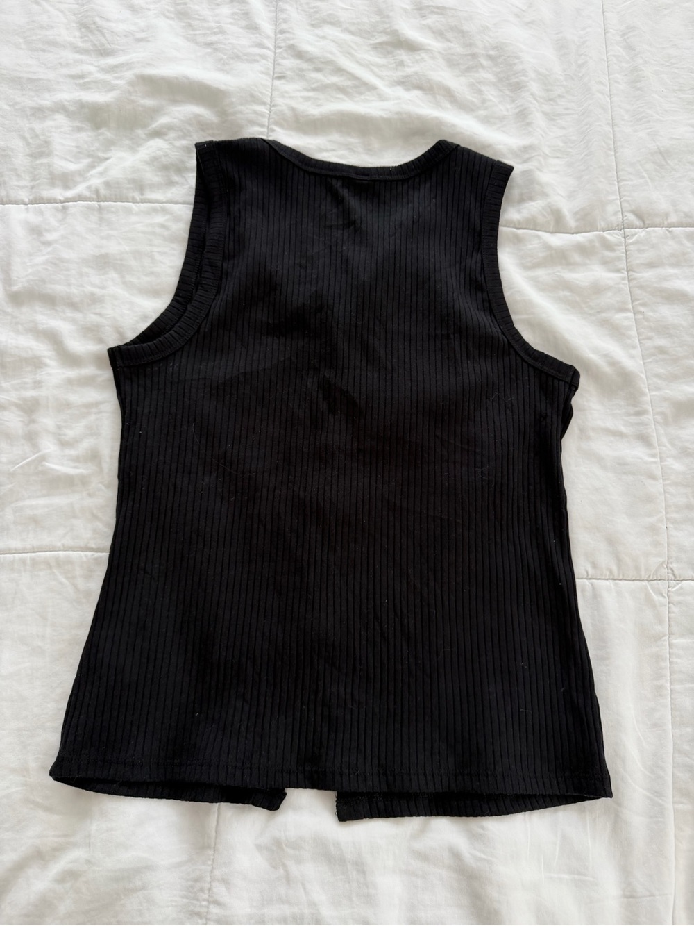 Old Navy Black Ribbed Button-Front Tank - Picture 3 of 5